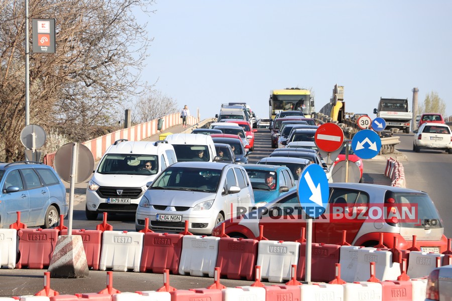 Photo of Cât mai durează calvarul din trafic din zona Drăgăicii