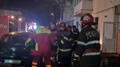 Photo of Incendiu la un bloc din Broșteni | O persoană a decedat, alta este în stare critică
